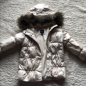 GAP Kids Puffer Jacket with Faux Fur Fleece Hood